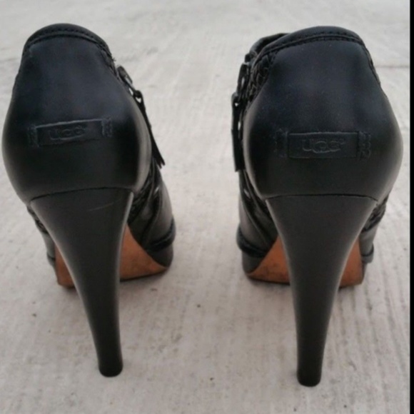 SOLD Ugg Sz 9.5 9 Leather Ankle High 4.5" Bootie - Picture 5 of 8